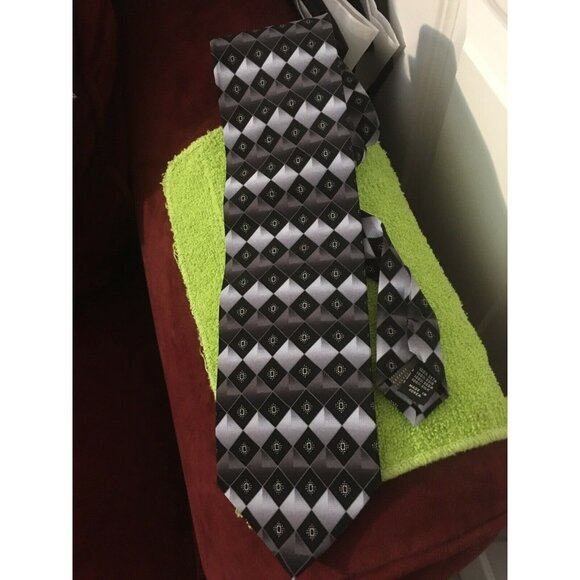 CHAS‎ REED & CO HANDMADE TIE Men’s Gray/ Black Diamond Silk Tie - Picture 3 of 4